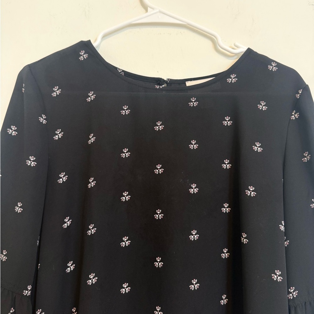 2/$30 LOFT Black Pink Floral Bell Sleeve Blouse Size Small - Picture 3 of 9